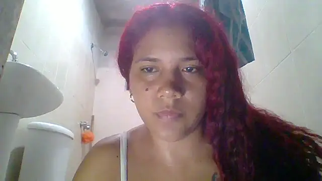 Snapshot of Daila_Lucia chatting on June 2026 07:52:01 AM Daila Lucia online show from June 2026 07:52:01 AM
