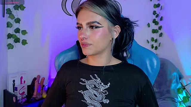 blue kitten online show from September 2025 06:04:02 AM