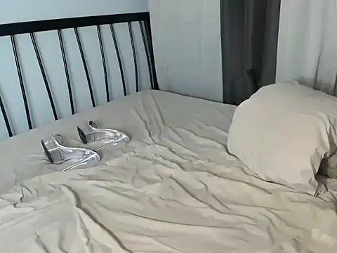 Snapshot of Beautyful_lustx chatting on November 2025 06:37:02 PM Beautyful lustx online show from November 2025 06:37:02 PM