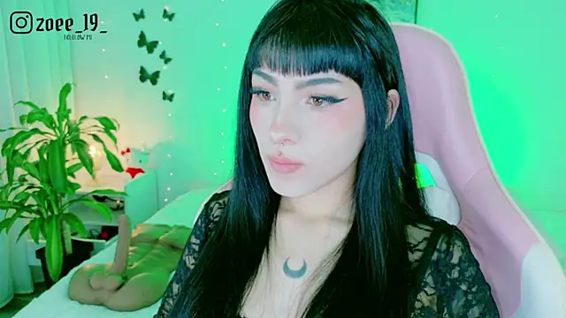 cuteezoe online show from May 2026 02:51:02 AM
