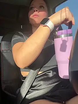 Snapshot of Mrs_MrLove chatting on November 2025 10:20:02 PM Mrs MrLove online show from November 2025 10:20:02 PM