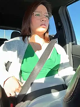 Snapshot of Mrs_MrLove chatting on January 2026 09:20:02 PM Mrs MrLove online show from January 2026 09:20:02 PM