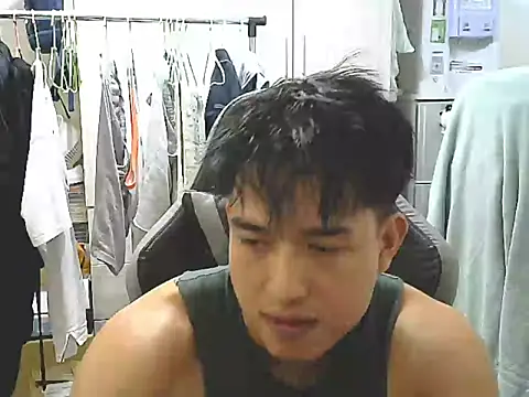 Snapshot of hunterXhan chatting on September 2025 08:49:01 AM hunterXhan online show from September 2025 08:49:01 AM