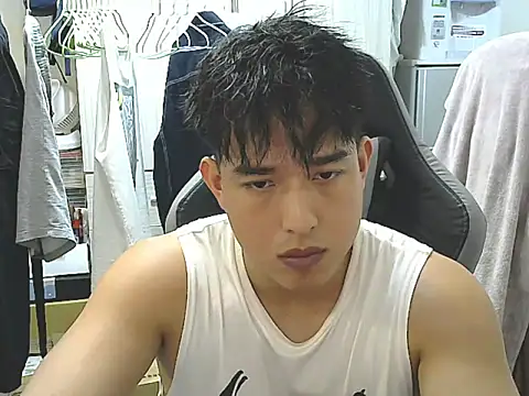 Snapshot of hunterXhan chatting on September 2025 01:13:01 PM hunterXhan online show from September 2025 01:13:01 PM