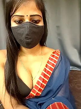 Misss-julli online show from December 2025 11:39:02 AM