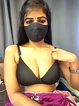 Misss-julli online show from March 2026 07:01:02 AM