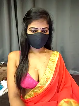 Misss-julli online show from March 2026 11:52:04 PM