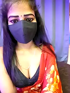 Misss-julli online show from April 2026 01:36:01 AM