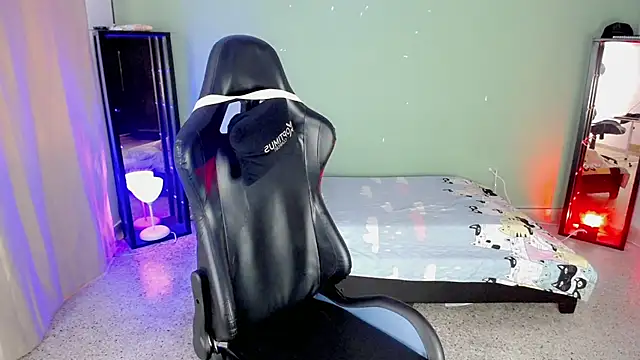 Stein  online show from November 2025 07:03:01 PM