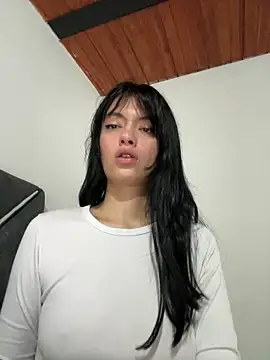 LiaCollings online show from May 2026 12:21:02 PM