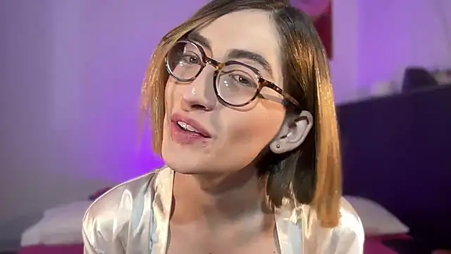 Snapshot of rousseblossom chatting on October 2025 01:26:01 AM rousseblossom online show from October 2025 01:26:01 AM