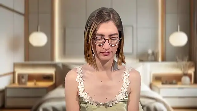 Snapshot of rousseblossom chatting on December 2025 12:27:01 AM rousseblossom online show from December 2025 12:27:01 AM