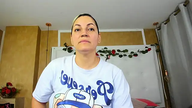 Heidy milf online show from April 2026 08:15:01 PM