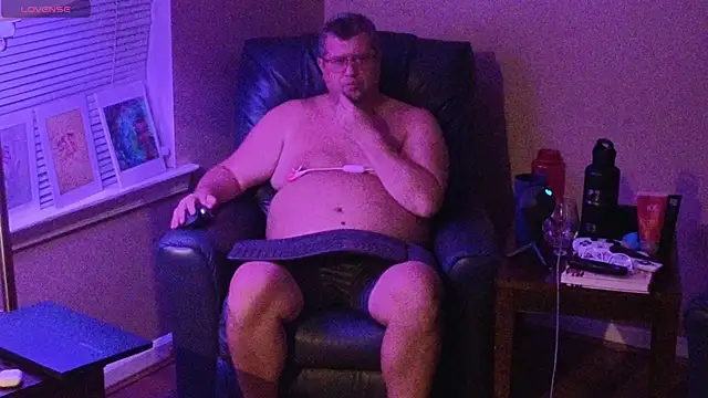 Single White Male online show from October 2025 01:34:01 AM