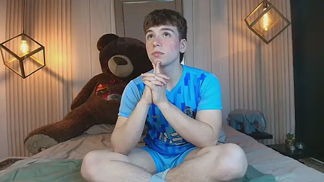 Snapshot of TaylerWhite chatting on October 2025 12:56:02 PM TaylerWhite online show from October 2025 12:56:02 PM