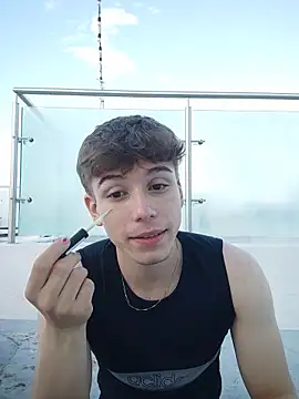 Snapshot of TaylerWhite chatting on November 2025 11:42:01 AM TaylerWhite online show from November 2025 11:42:01 AM