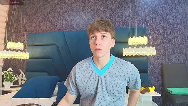 Snapshot of TaylerWhite chatting on January 2026 11:56:01 AM TaylerWhite online show from January 2026 11:56:01 AM