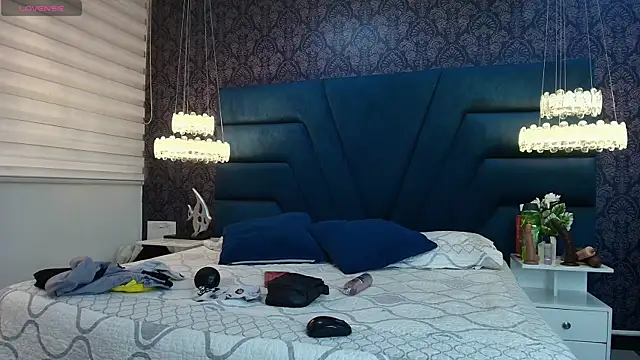 Snapshot of TaylerWhite chatting on January 2026 11:59:01 AM TaylerWhite online show from January 2026 11:59:01 AM