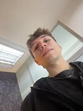 Snapshot of TaylerWhite chatting on February 2026 12:15:02 PM TaylerWhite online show from February 2026 12:15:02 PM