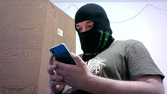 Snapshot of Black_Scorpion91 chatting on October 2025 06:20:01 PM Black Scorpion91 online show from October 2025 06:20:01 PM