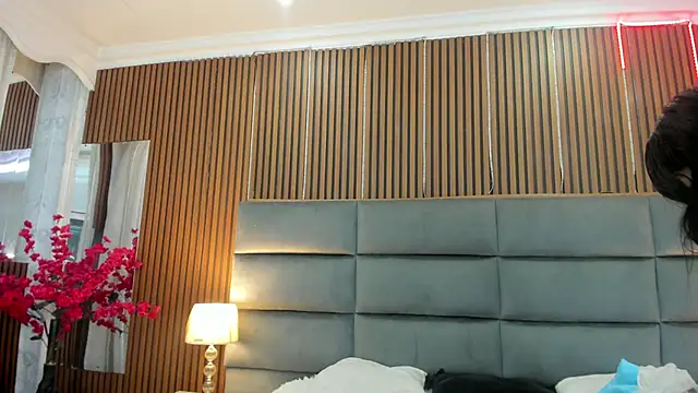 Sophie Calloway online show from September 2025 12:54:01 PM