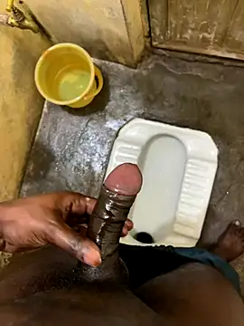 Snapshot of mrsaihotguy chatting on December 2025 01:22:02 AM mrsaihotguy online show from December 2025 01:22:02 AM