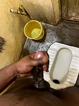 Snapshot of mrsaihotguy chatting on December 2025 03:15:01 AM mrsaihotguy online show from December 2025 03:15:01 AM