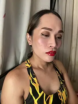 RomanticPearlTS online show from May 2026 02:01:02 PM