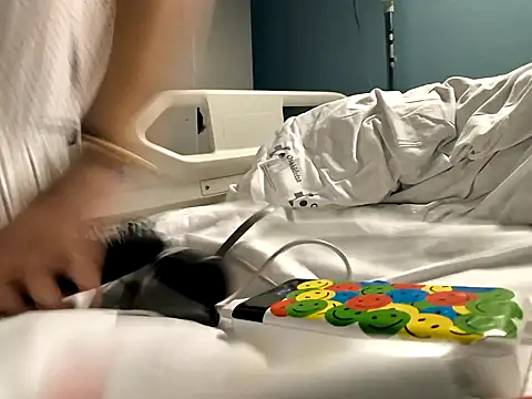 Snapshot of Junani2231 chatting on November 2025 07:02:02 PM Junani2231 online show from November 2025 07:02:02 PM