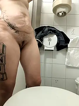 Snapshot of Junani2231 chatting on November 2025 03:20:01 AM Junani2231 online show from November 2025 03:20:01 AM