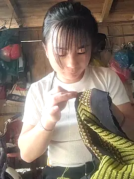 Snapshot of Sunyinn chatting on March 2026 07:48:02 AM Sunyinn online show from March 2026 07:48:02 AM