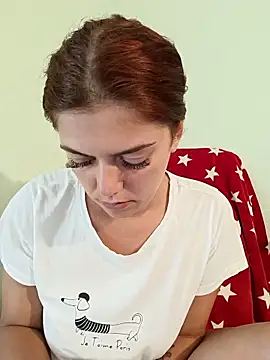 Snapshot of LadyNora chatting on September 2025 07:32:02 AM LadyNora online show from September 2025 07:32:02 AM