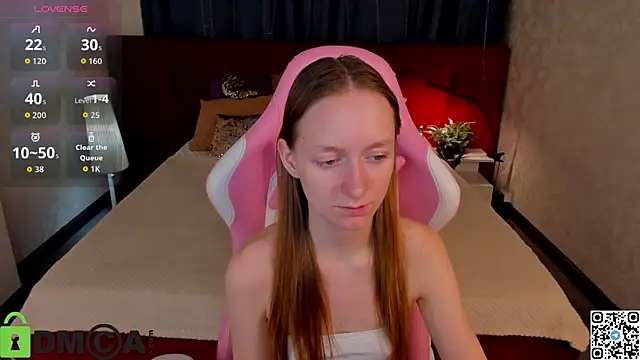 Snapshot of Mia_E1fie chatting on November 2025 12:10:02 AM Mia E1fie online show from November 2025 12:10:02 AM