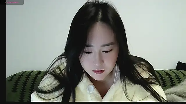 Snapshot of Belinda66 chatting on January 2026 02:19:01 PM Belinda66 online show from January 2026 02:19:01 PM