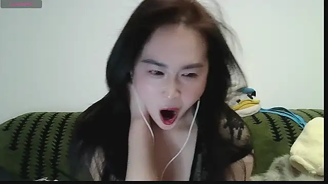 Snapshot of Belinda66 chatting on February 2026 01:31:02 PM Belinda66 online show from February 2026 01:31:02 PM