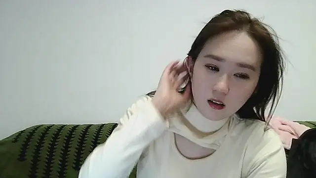 Snapshot of Belinda66 chatting on February 2026 03:30:02 PM Belinda66 online show from February 2026 03:30:02 PM