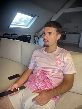 Snapshot of los_freaky chatting on October 2025 06:46:02 AM los freaky online show from October 2025 06:46:02 AM