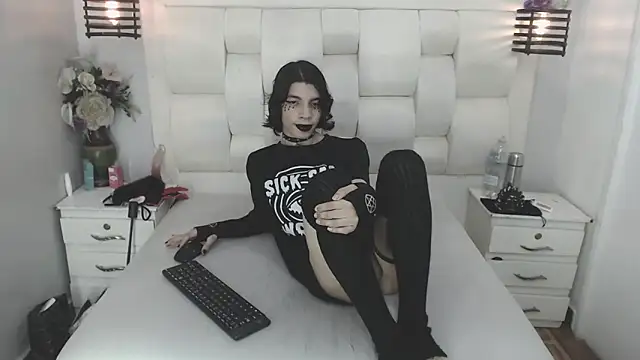 Atley Dolly online show from September 2025 10:34:02 PM