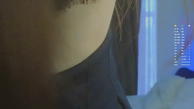 Snapshot of VirginiaHouston chatting on October 2025 06:34:02 AM VirginiaHouston online show from October 2025 06:34:02 AM