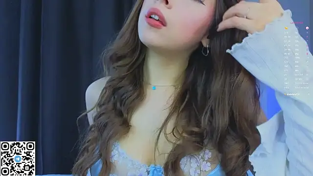 Snapshot of VirginiaHouston chatting on October 2025 06:13:01 AM VirginiaHouston online show from October 2025 06:13:01 AM