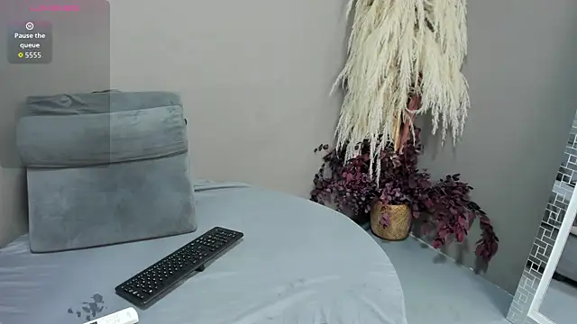 sienna glow online show from December 2025 03:07:01 PM