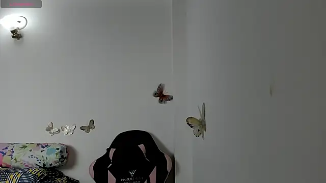 mari-ross online show from October 2025 03:17:02 AM