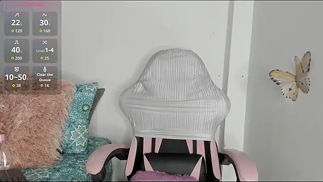 Snapshot of mari-ross chatting on July 2026 02:20:02 AM mari-ross online show from July 2026 02:20:02 AM