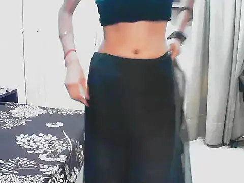 Snapshot of elize__ chatting on October 2025 02:31:01 AM elize online show from October 2025 02:31:01 AM