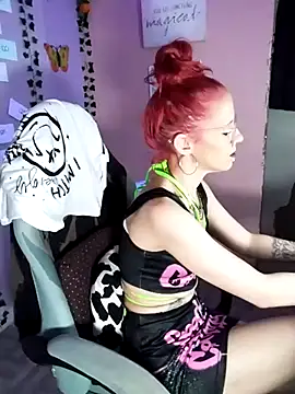 Purple2StayThnxx online show from November 2025 02:28:01 AM