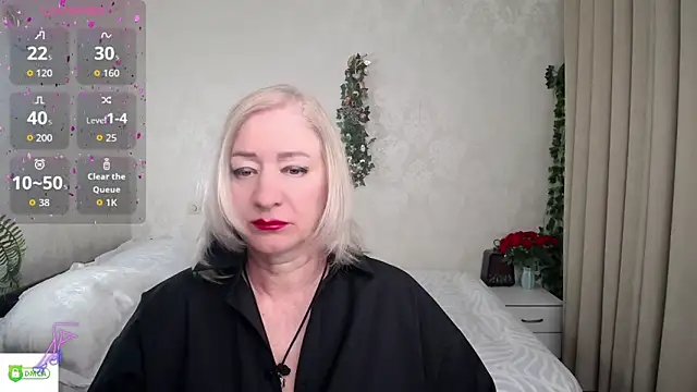 hunters woman online show from May 2026 06:37:02 PM