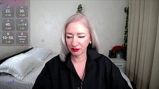 hunters woman online show from May 2026 03:09:01 PM