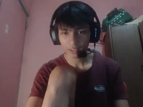 Snapshot of Kyoshi_19 chatting on May 2026 12:32:01 PM Kyoshi 19 online show from May 2026 12:32:01 PM