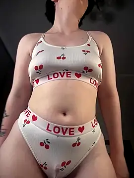 Snapshot of RinaShy chatting on October 2025 05:17:01 AM RinaShy online show from October 2025 05:17:01 AM