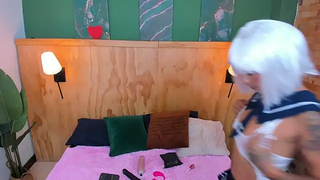 milavega  online show from October 2025 12:25:01 PM